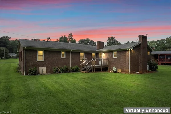 $289,500 | 320 Forest Park Drive, Denton, NC 27239