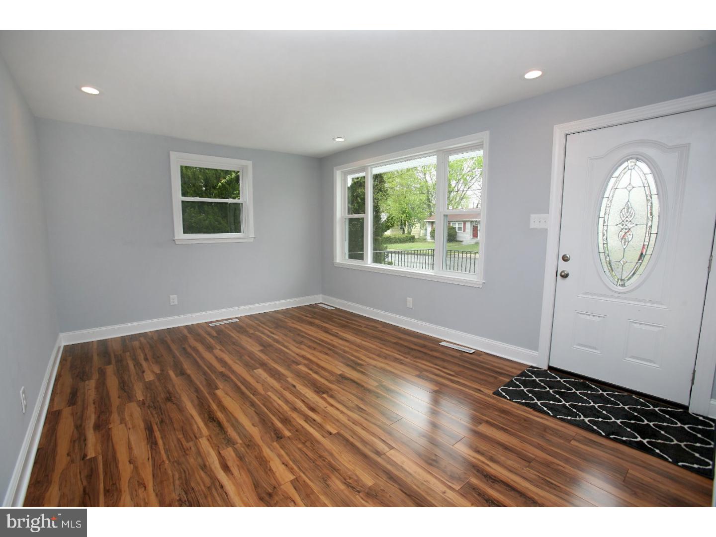 1017 Crest Road Pine Hill, NJ 08009 - Photo 3 of 17
