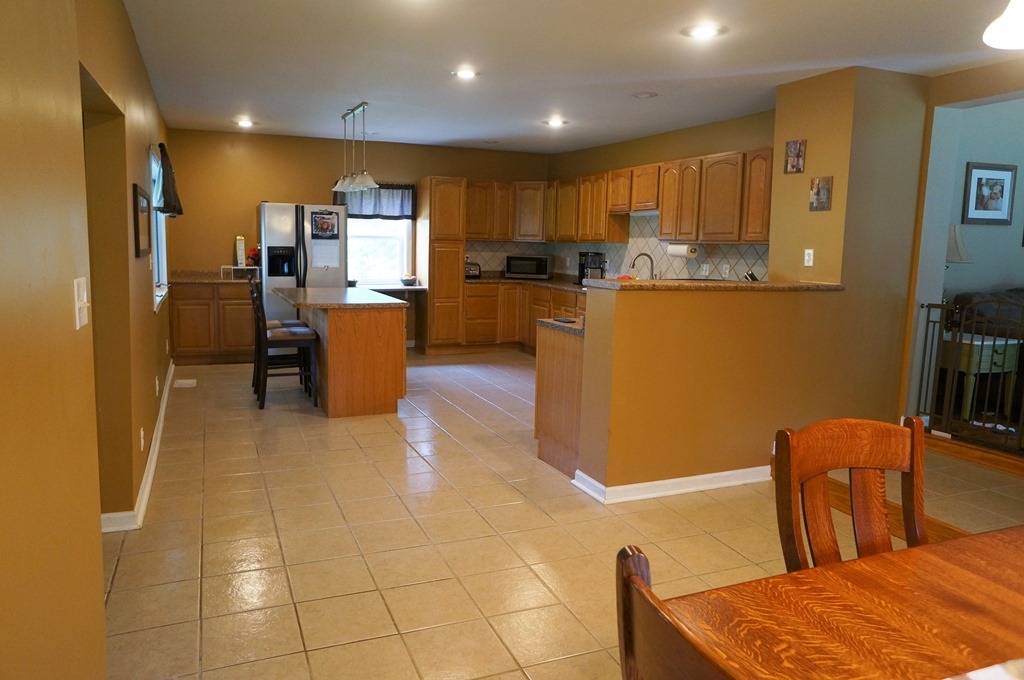 612 Peerless Road Bedford, IN 47421 - Photo 6 of 22