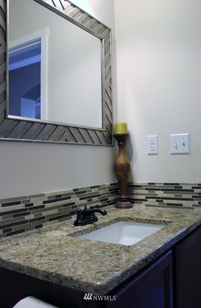 5030 Northeast 3rd Street Renton, WA 98059 - Photo 7 of 17