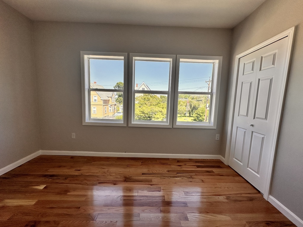 524 Howard Street, Unit 2 Lawrence, MA 01841 - Photo 17 of 27