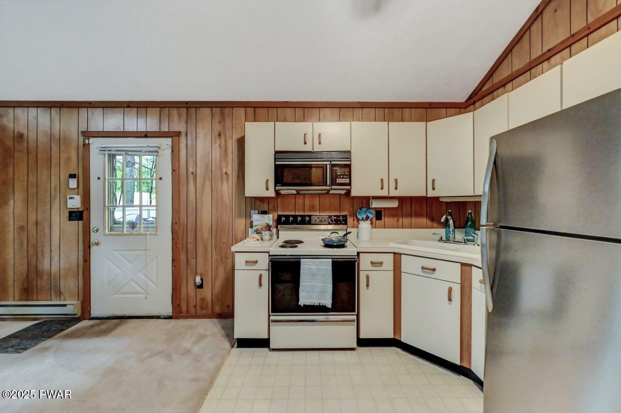 106 Aspen Ridge Hawley, PA 18428 - Photo 18 of 47