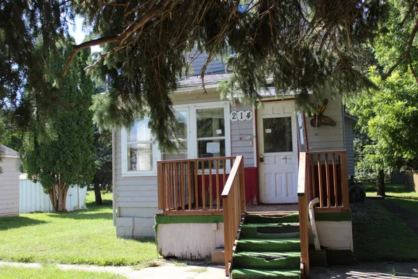$79,000 | 214 Northwest 2nd Street, Pennock, MN 56279