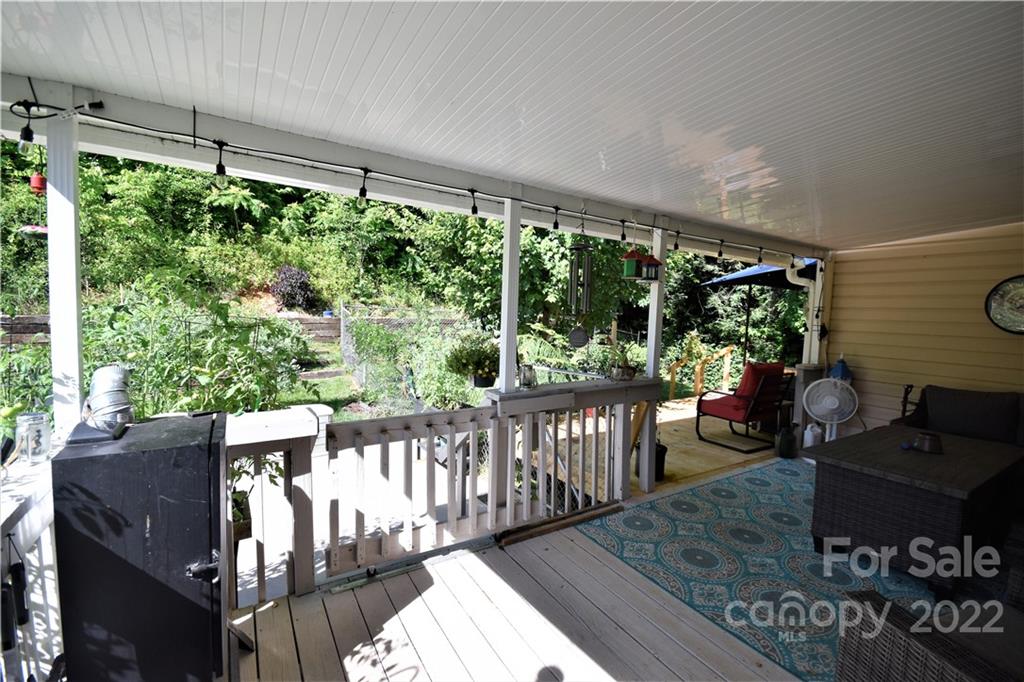 84 Broadview Road Waynesville, NC 28786 - Photo 12 of 35 Gallery Image 12