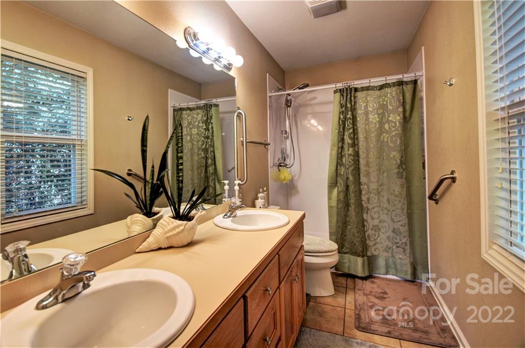 84 Broadview Road Waynesville, NC 28786 - Photo 24 of 35 Gallery Image 24