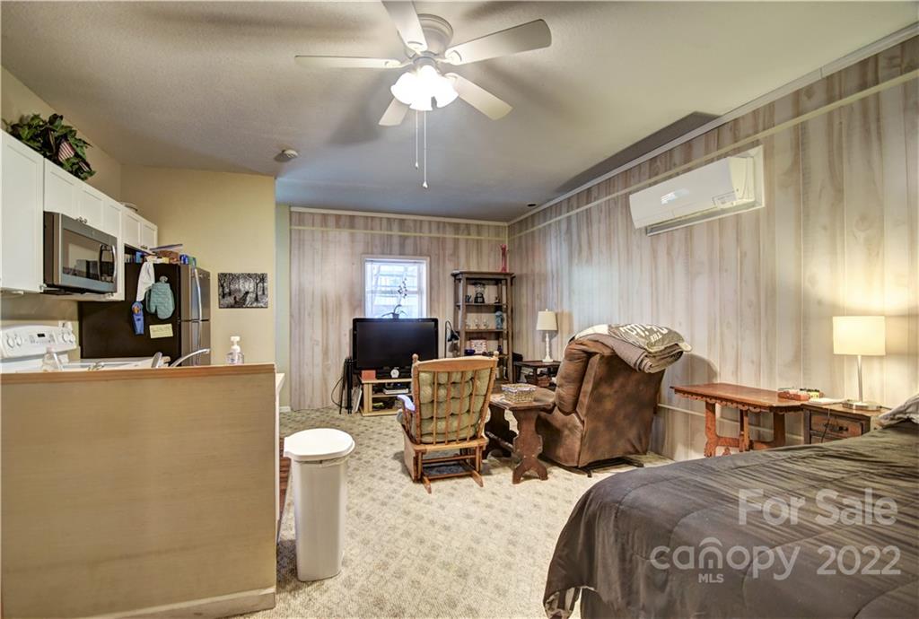 84 Broadview Road Waynesville, NC 28786 - Photo 30 of 35 Gallery Image 30
