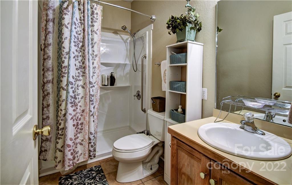 84 Broadview Road Waynesville, NC 28786 - Photo 32 of 35 Gallery Image 32
