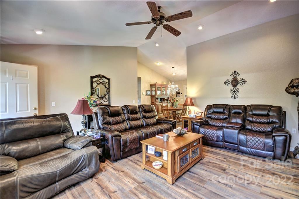 84 Broadview Road Waynesville, NC 28786 - Photo 4 of 35 Gallery Image 4