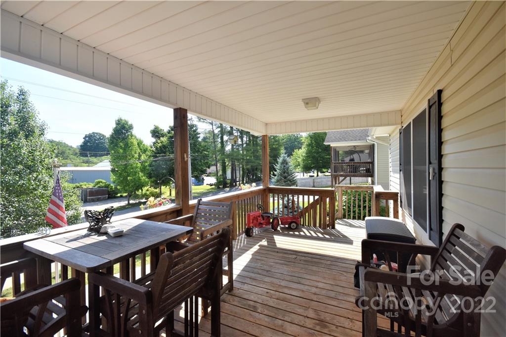 84 Broadview Road Waynesville, NC 28786 - Photo 7 of 35 Gallery Image 7