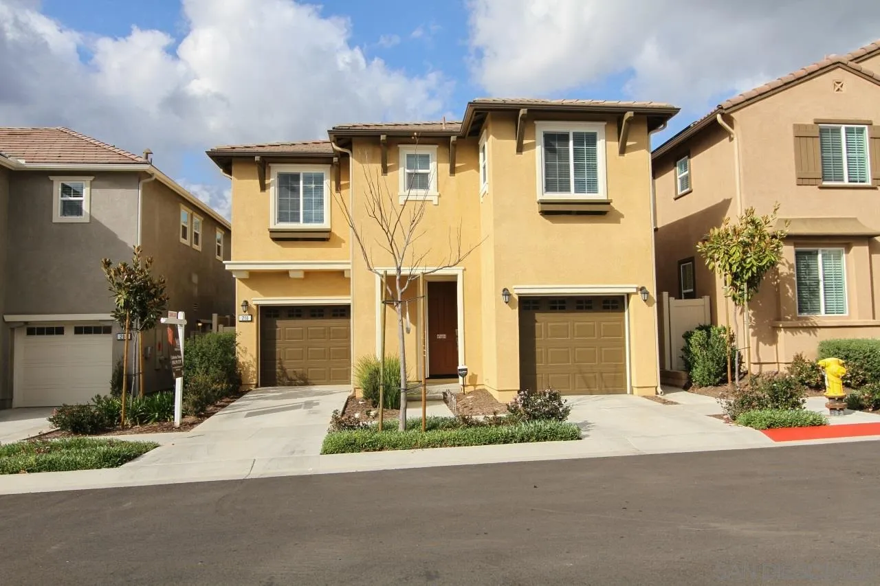 210 Oberlander Way Fallbrook, CA 92028 - Photo 2 of 48 Gallery Image 2