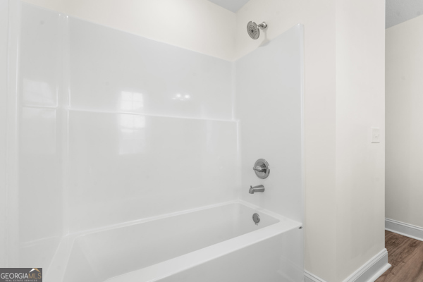 912 Ryegrass Road Statesboro, GA 30458 - Photo 11 of 19 a bathroom with a bathtub