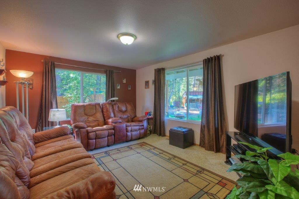 14909 Rabbit Lane Southwest Port Orchard, WA 98367 - Photo 6 of 24 Gallery Image 6