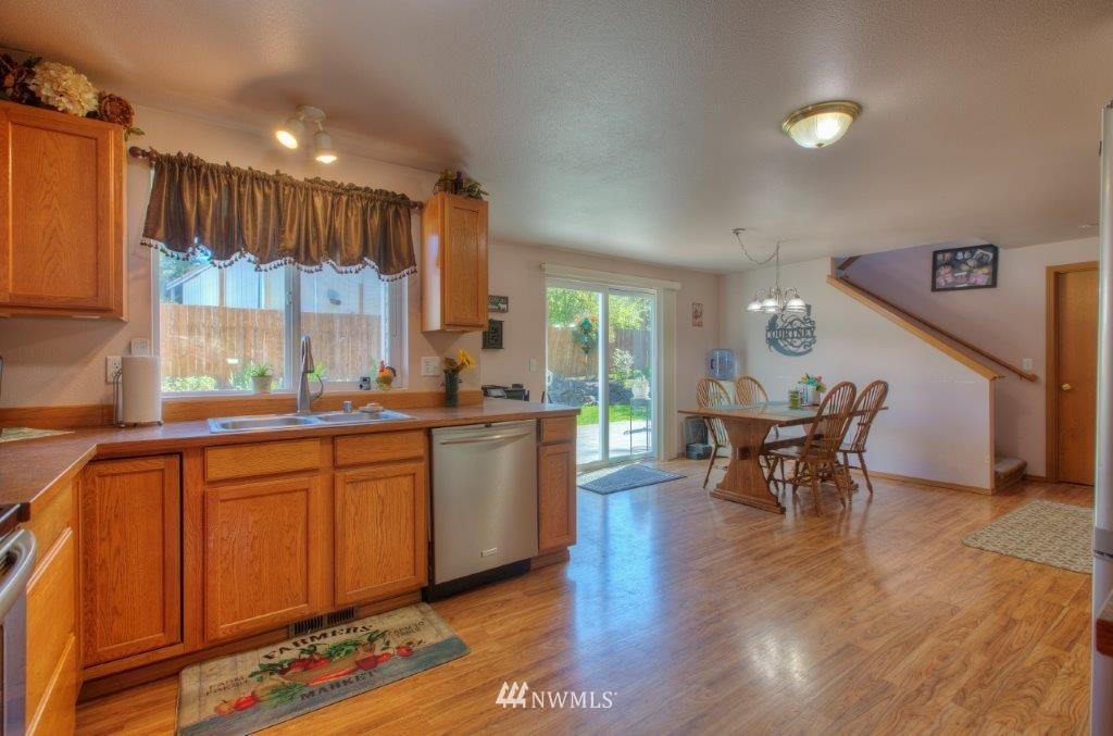 14909 Rabbit Lane Southwest Port Orchard, WA 98367 - Photo 10 of 24 Gallery Image 10