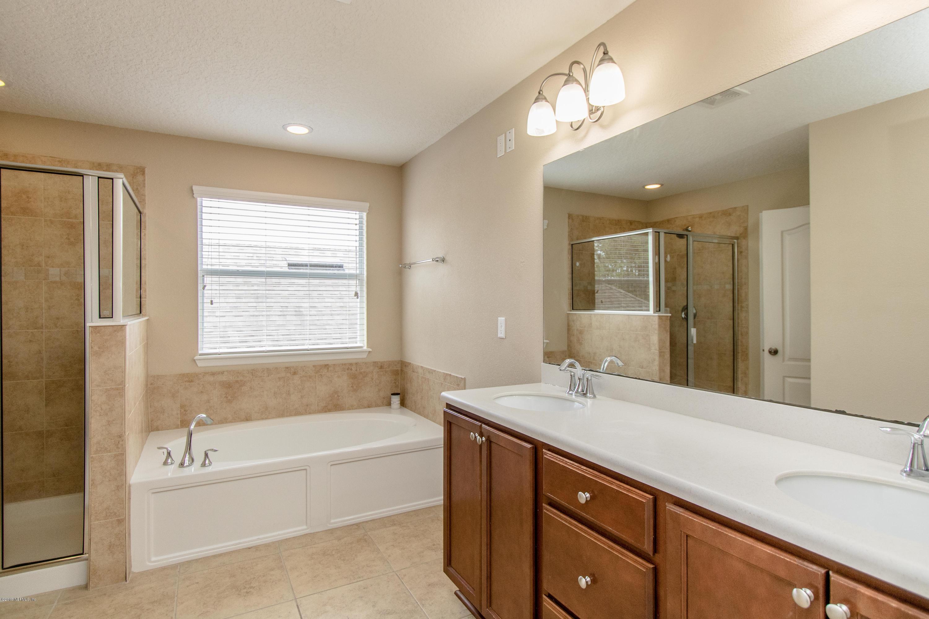 3815 Chasing Falls Road Orange Park, FL 32065 - Photo 23 of 60 Master Bath