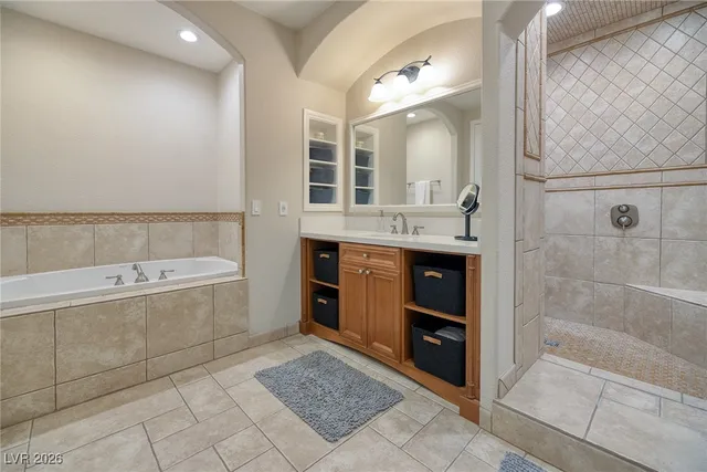 $539,000 | 10 Strada Bella Vista, Unit 204, Henderson, NV 89011