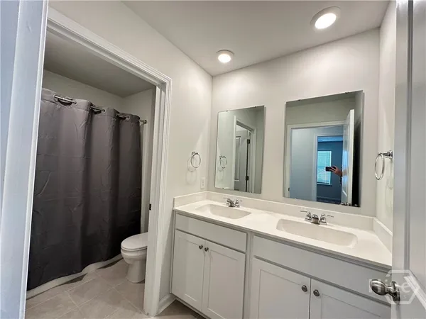 $2,600 | 192 Coby Lane, Richmond Hill, GA 31324