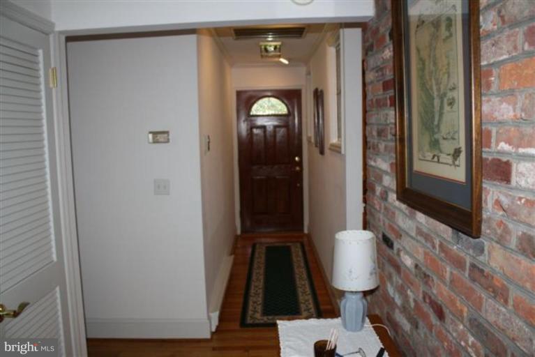 4218 Windrush Road Oxford, MD 21654 - Photo 4 of 14 Entrance / Foyer