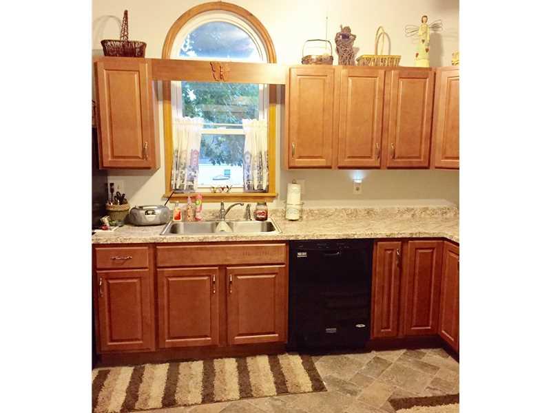 604 Newport Road New Beaver, PA 16157 - Photo 9 of 16 Kitchen.