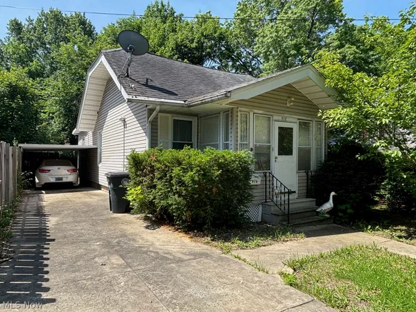 $65,000 | 978 Indian Trail, Akron, OH 44314