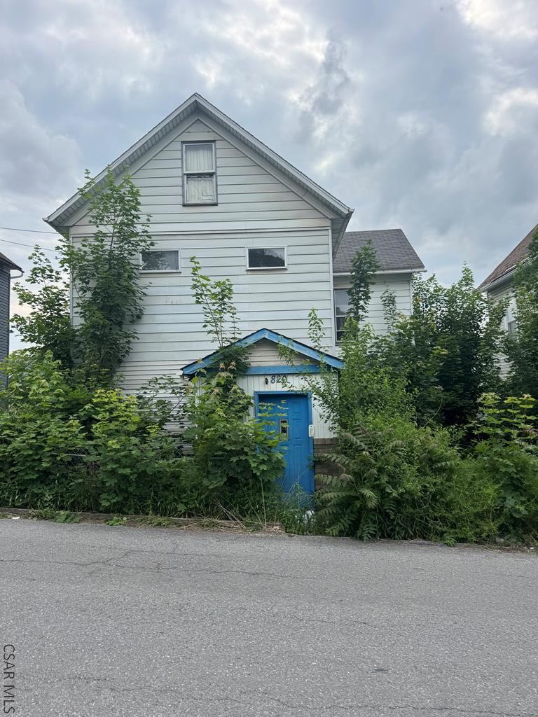 820 Von Lunen Road Johnstown, PA 15902 - Photo 1 of 19