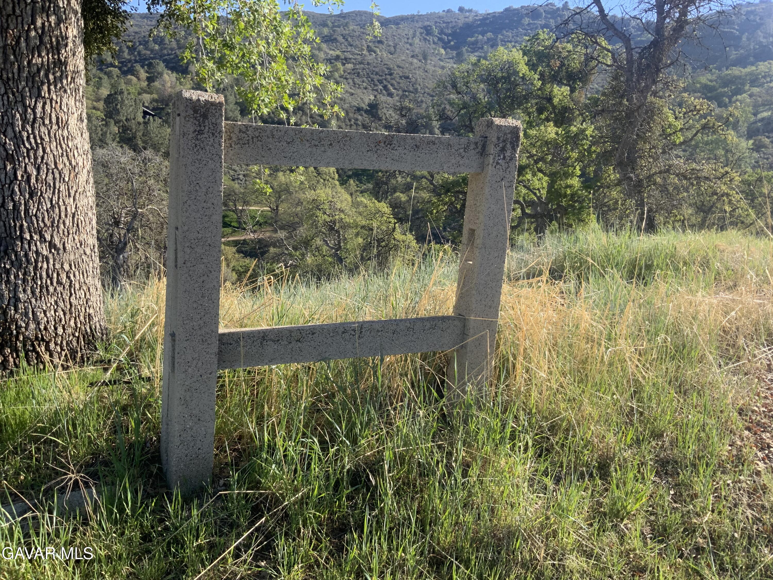 28600 Ridgeview Court Tehachapi, CA 93561 - Photo 9 of 11 IMG_2234