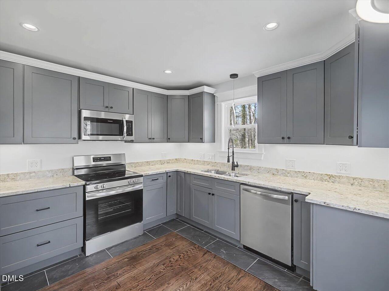 105 Tinnin Road Efland, NC 27243 - Photo 27 of 61 28-Kitchen