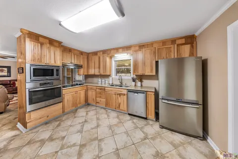 $220,000 | 1507 Chartres Avenue, Denham Springs, LA 70726