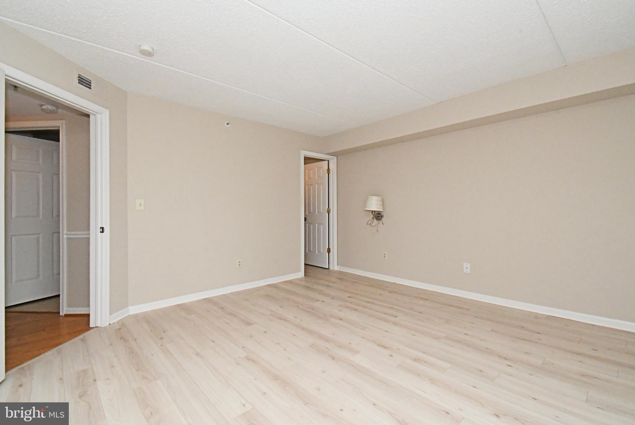 122 Brandon Road Norristown, PA 19403 - Photo 21 of 51 Primary Bedroom