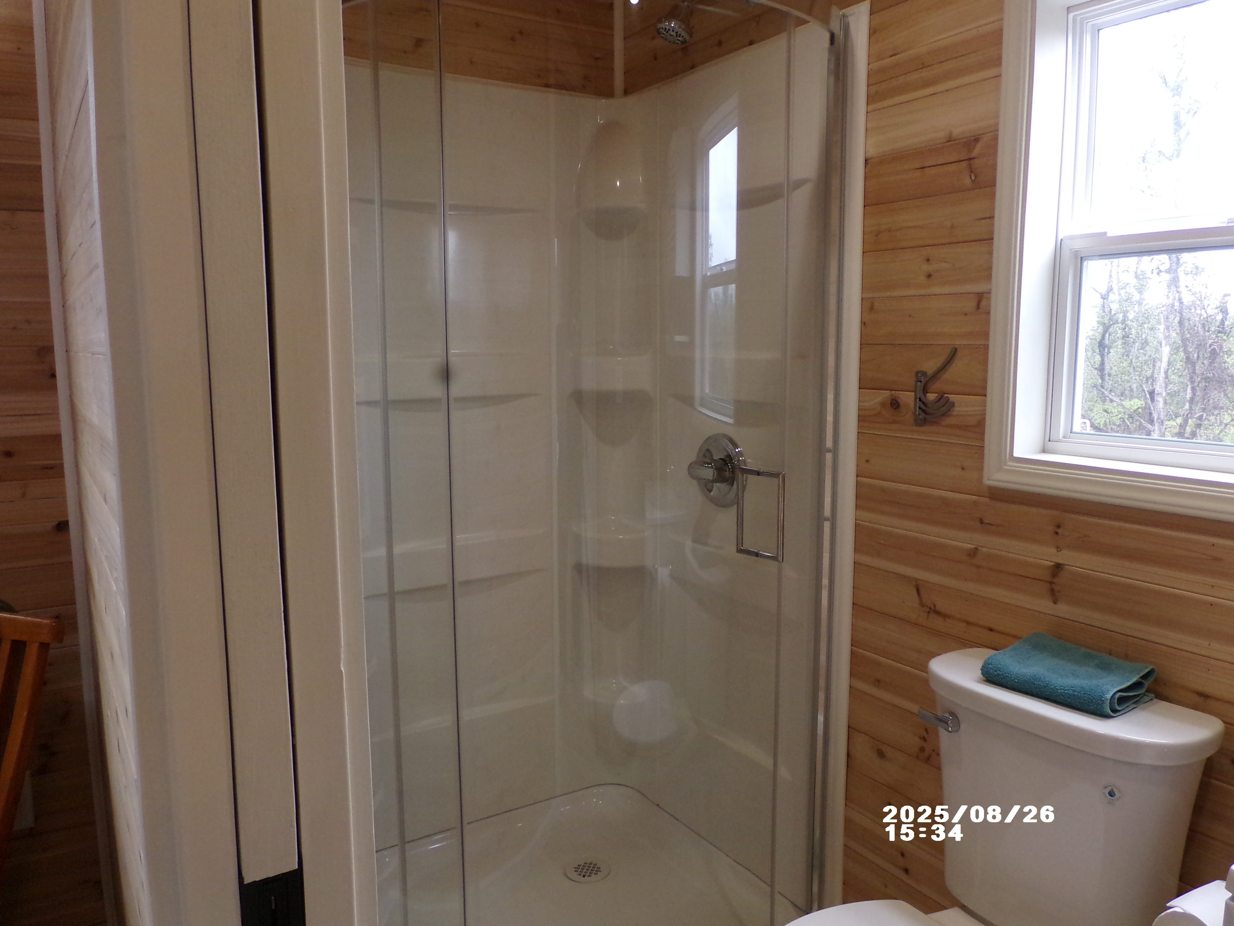 11-3048 Ala Naualani Road Mountain View, HI 96771 - Photo 10 of 29 a bathroom with a shower