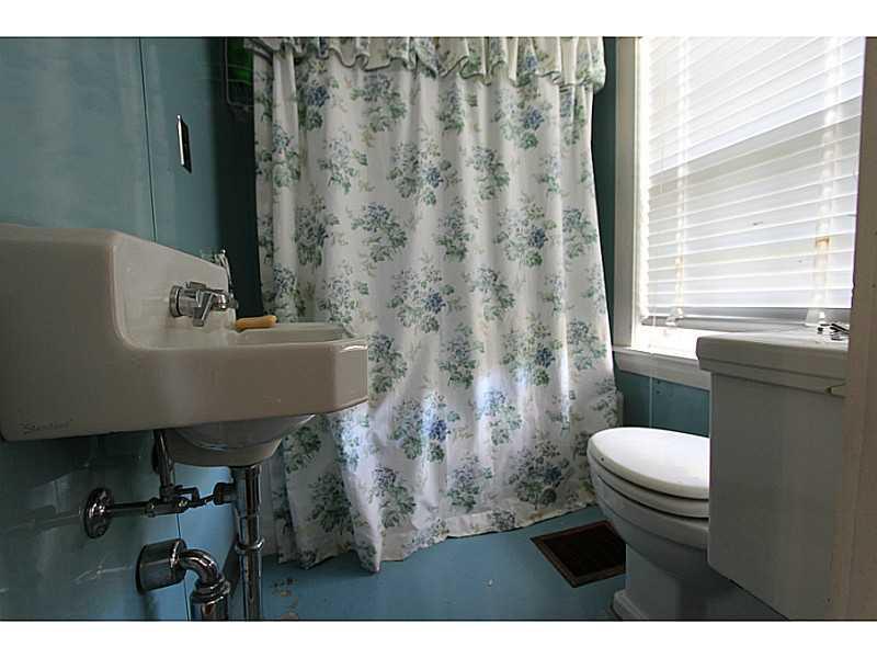 87 East Andover Road East Andover, ME 04226 - Photo 31 of 35 Bathroom.