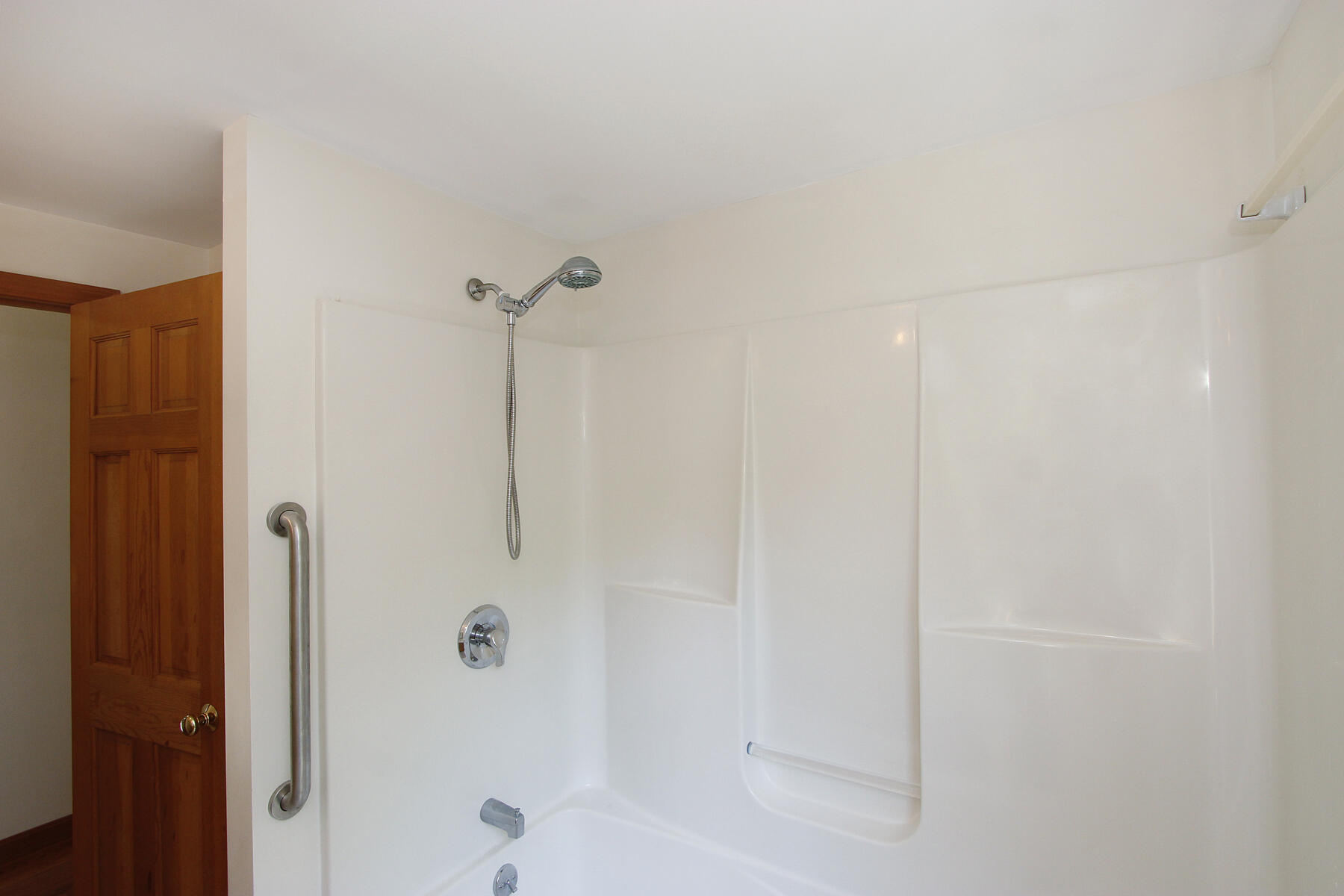 495 Aspinet Road Eastham, MA 02642 - Photo 23 of 47 a bathroom with a shower
