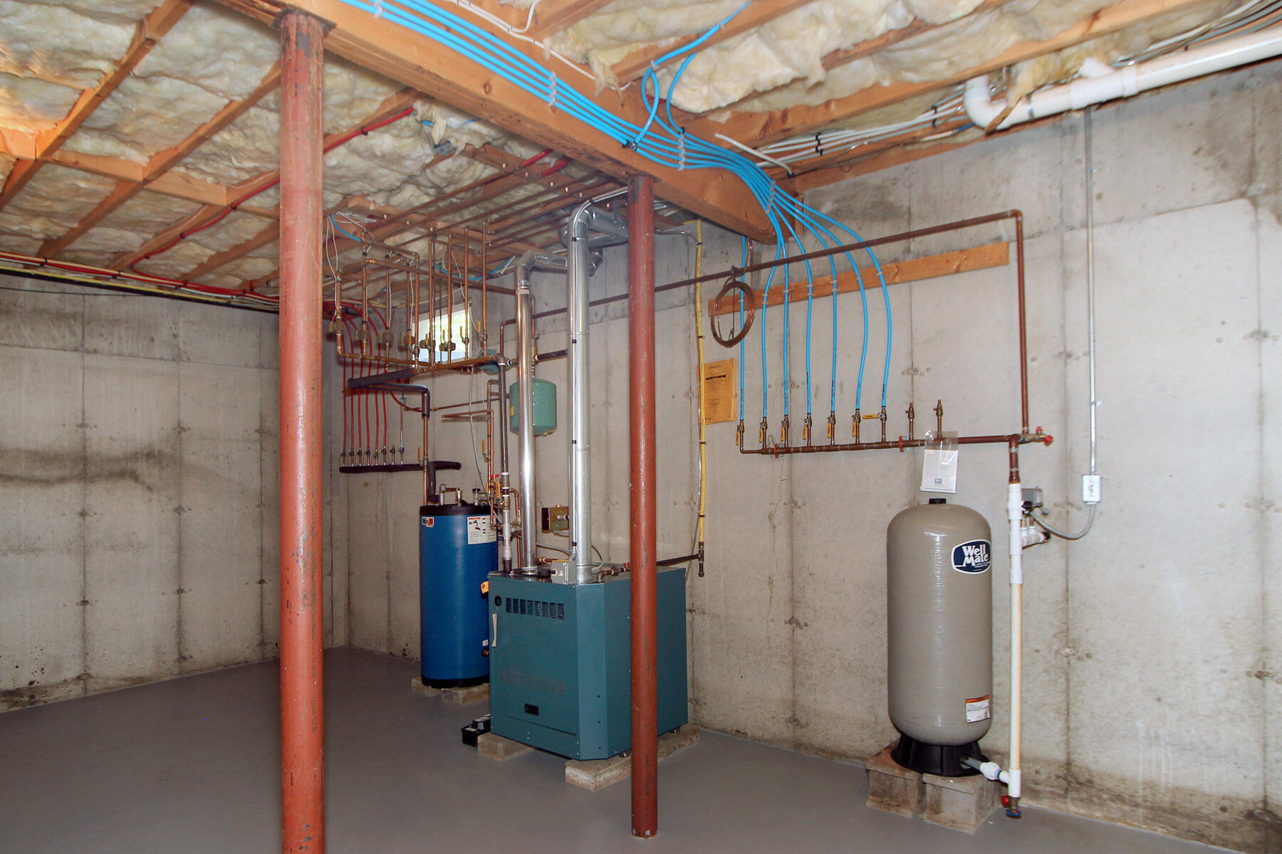 495 Aspinet Road Eastham, MA 02642 - Photo 27 of 47 a view of walk in closet