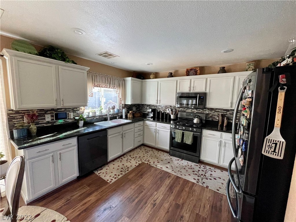 7429 Randel Jean Way Las Vegas, NV 89113 - Photo 5 of 20 Gallery Image 5
