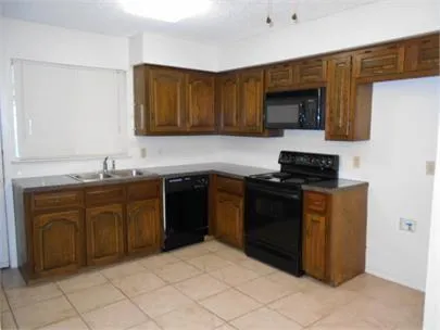 $1,900 | 3315 Kensington Drive, Mesquite, TX 75150