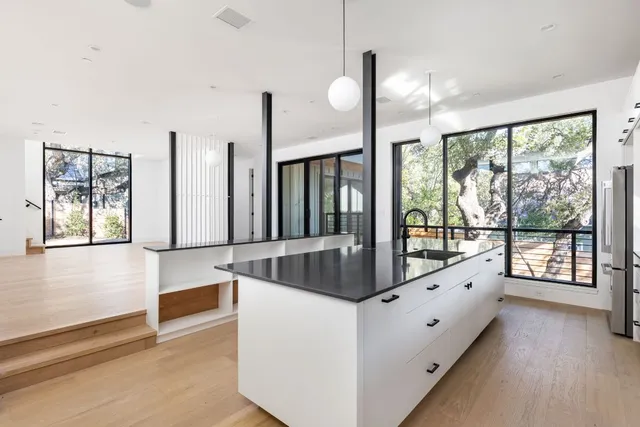 $9,995 | 1603 Chelsea Lane, Unit 1, Austin, TX 78704