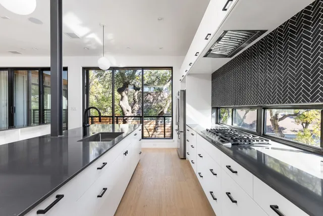 $9,995 | 1603 Chelsea Lane, Unit 1, Austin, TX 78704