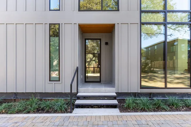 $9,995 | 1603 Chelsea Lane, Unit 1, Austin, TX 78704