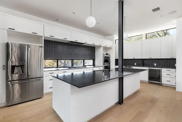 $9,995 | 1603 Chelsea Lane, Unit 1, Austin, TX 78704