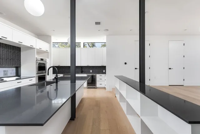 $9,995 | 1603 Chelsea Lane, Unit 1, Austin, TX 78704