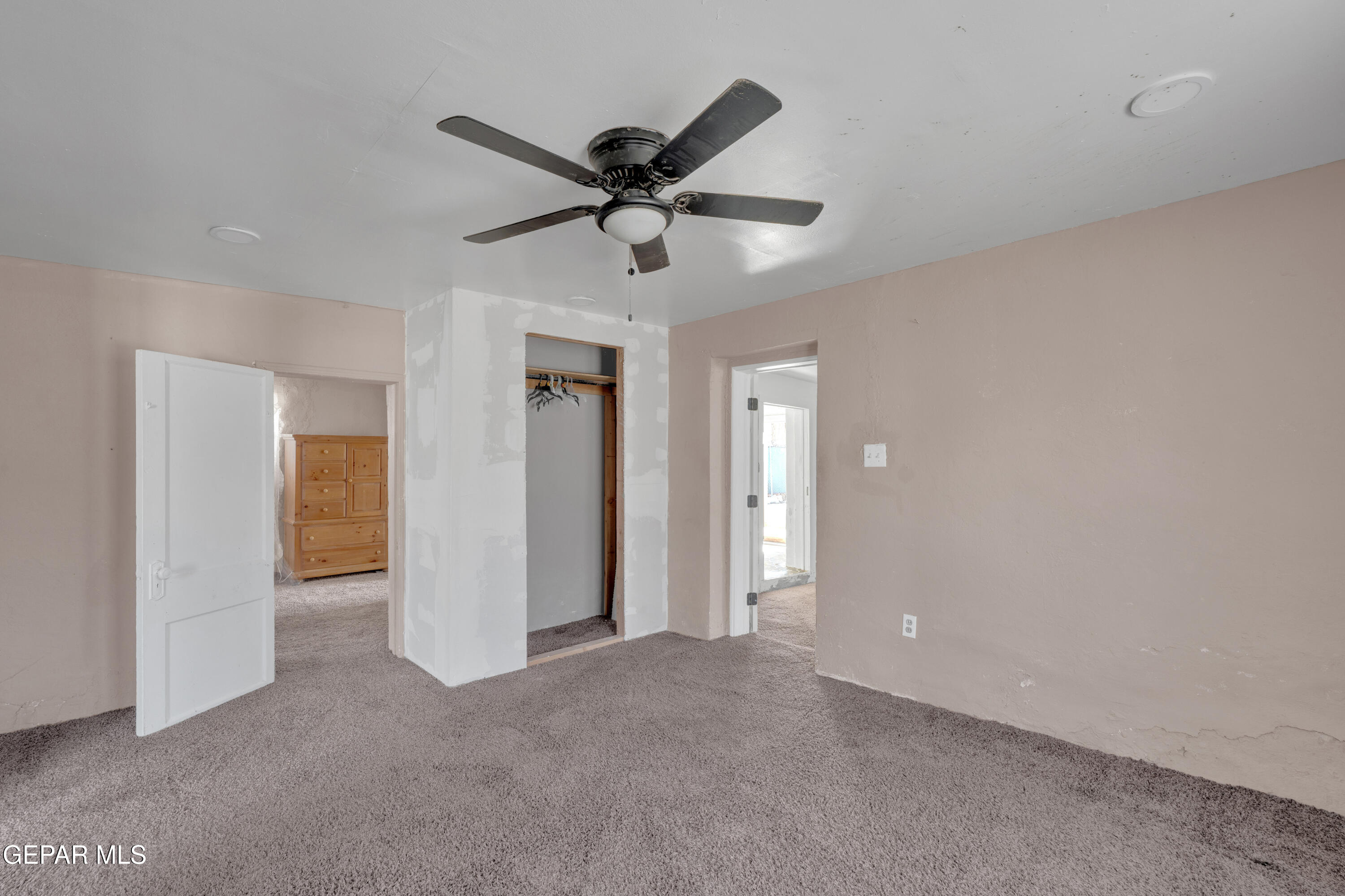 10184 Haynes Road Socorro, TX 79927 - Photo 13 of 25 a view of an empty room