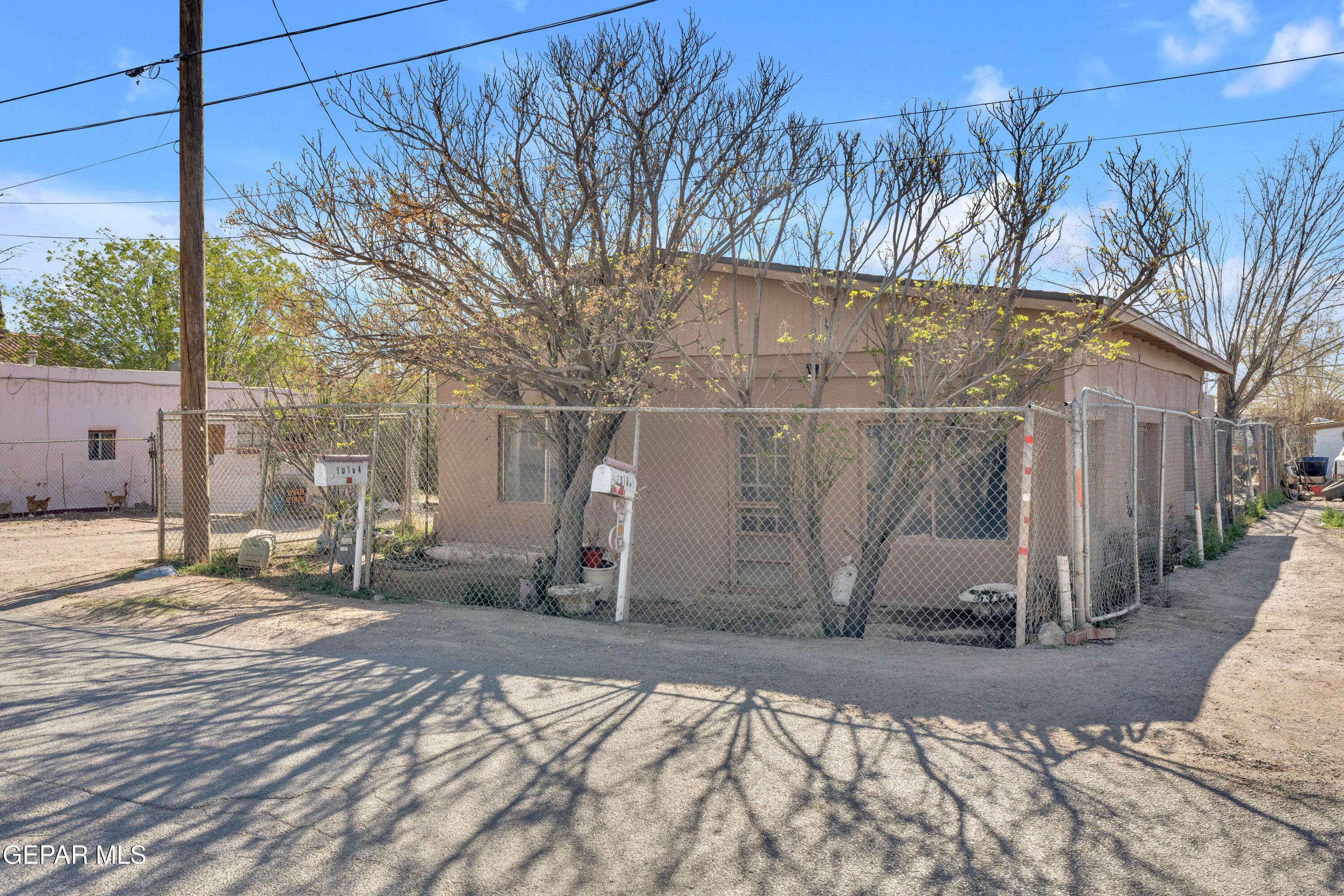 10184 Haynes Road Socorro, TX 79927 - Photo 9 of 25 a view of a outdoor space