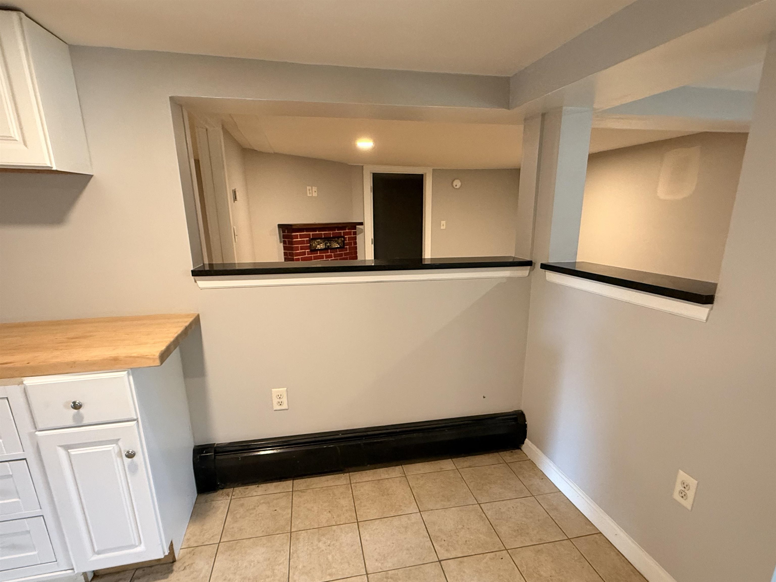 1309 Putney Road Brattleboro, VT 05301 - Photo 5 of 32