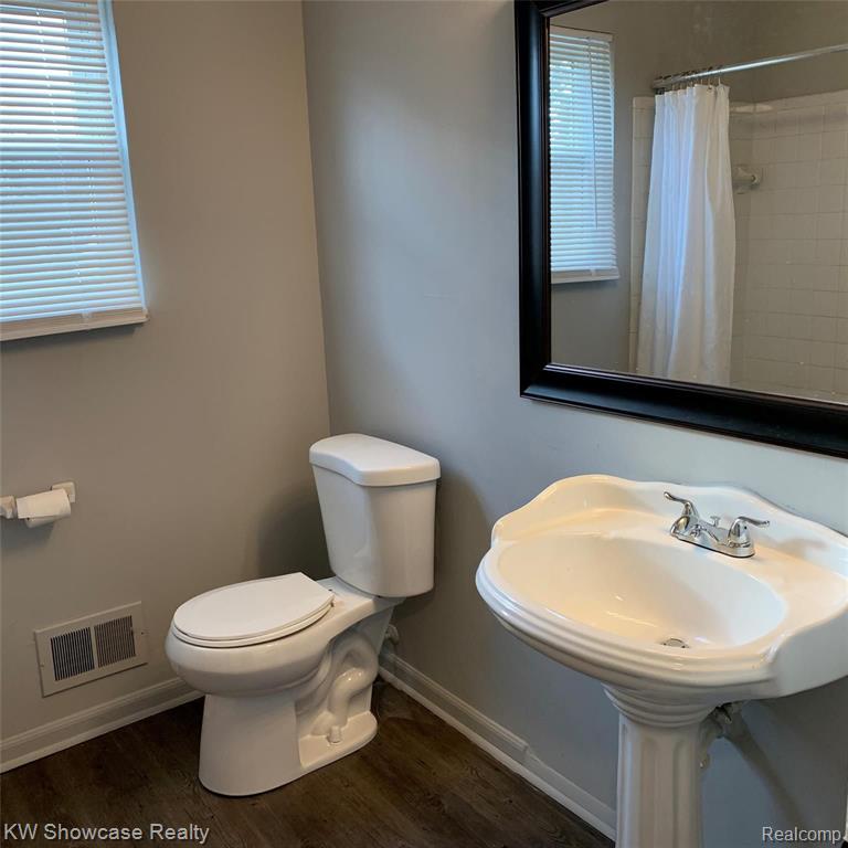 41906 Ridge Road East Novi, MI 48375 - Photo 15 of 16