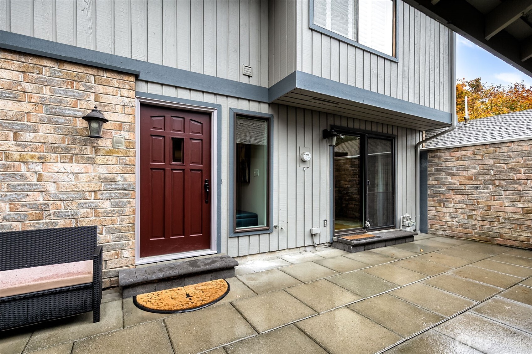 6524 Northeast 171st Place Kenmore, WA 98028 - Photo 3 of 35 a view of outdoor seating area
