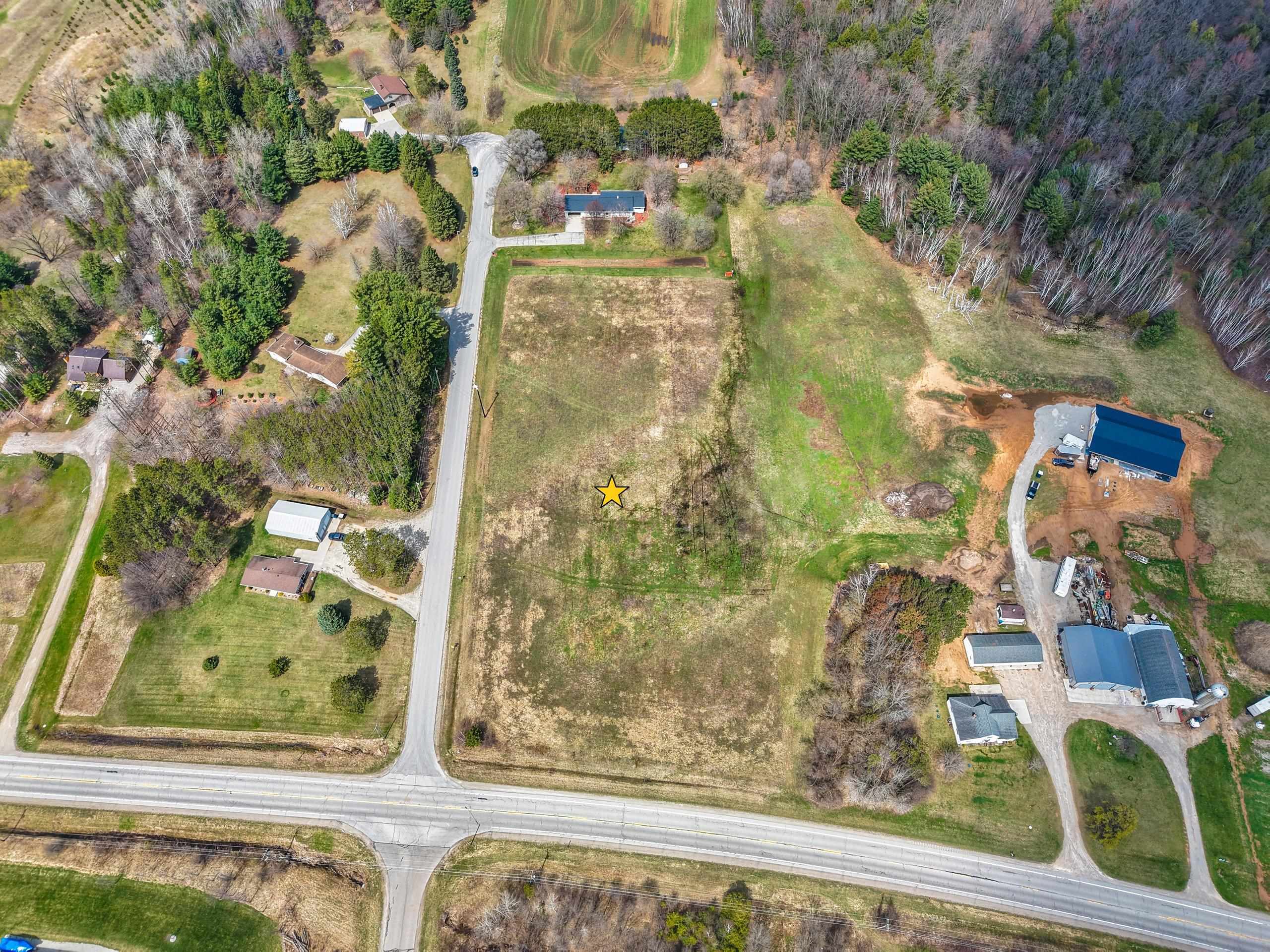 School Ln Green, Unit 1 Green Bay, WI 54313 - Photo 13 of 28