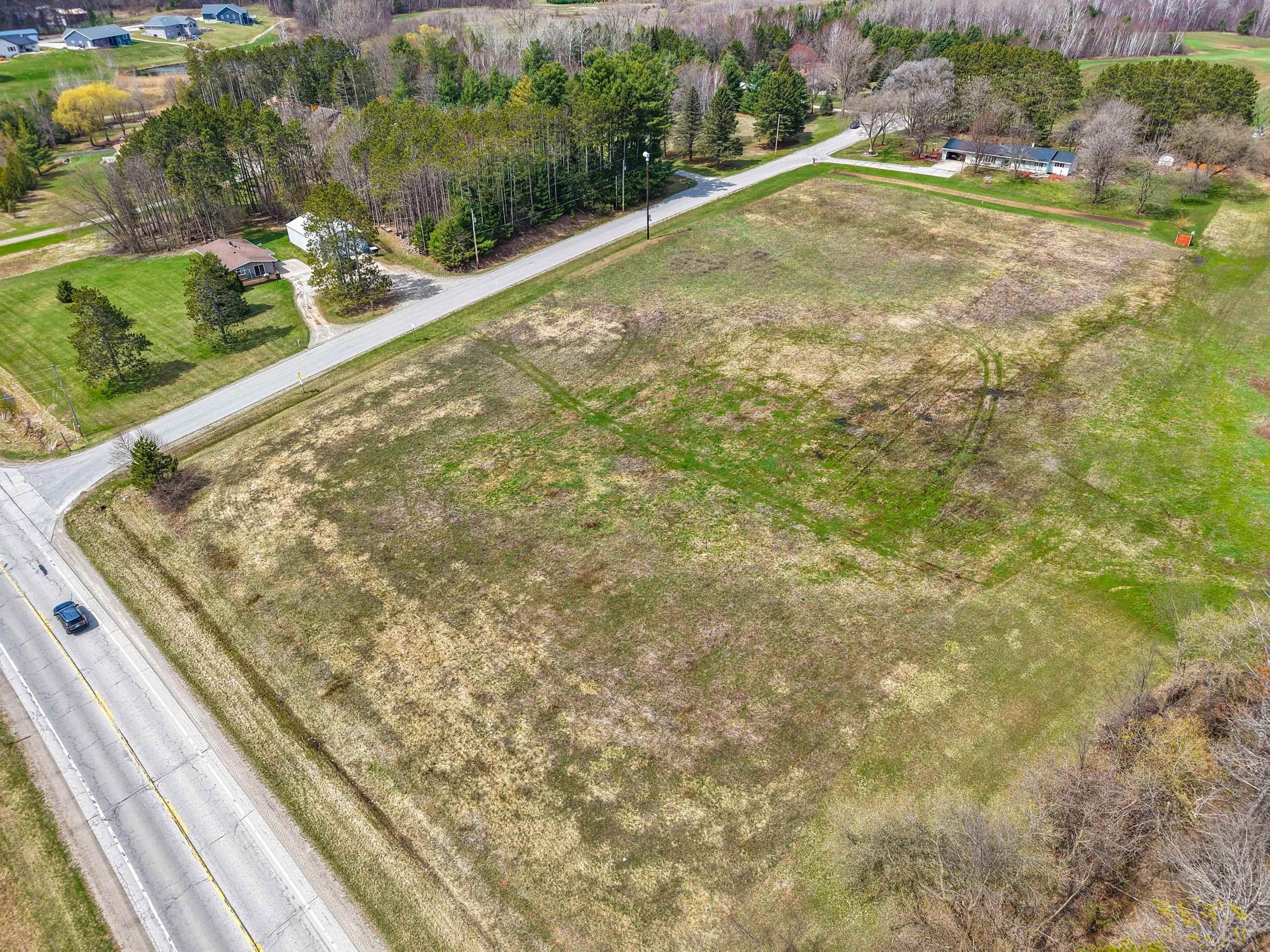 School Ln Green, Unit 1 Green Bay, WI 54313 - Photo 14 of 28