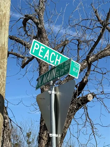 a picture of a red building with red and white walls