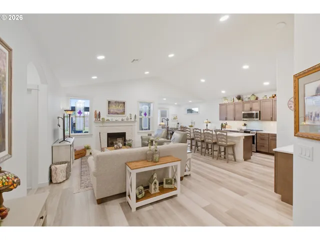 $549,000 | 5021 Cedar View Drive, Springfield, OR 97478