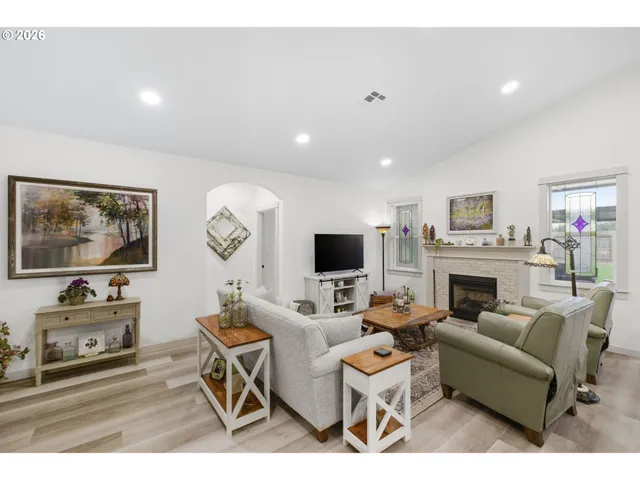 $549,000 | 5021 Cedar View Drive, Springfield, OR 97478