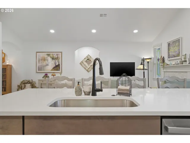 $549,000 | 5021 Cedar View Drive, Springfield, OR 97478